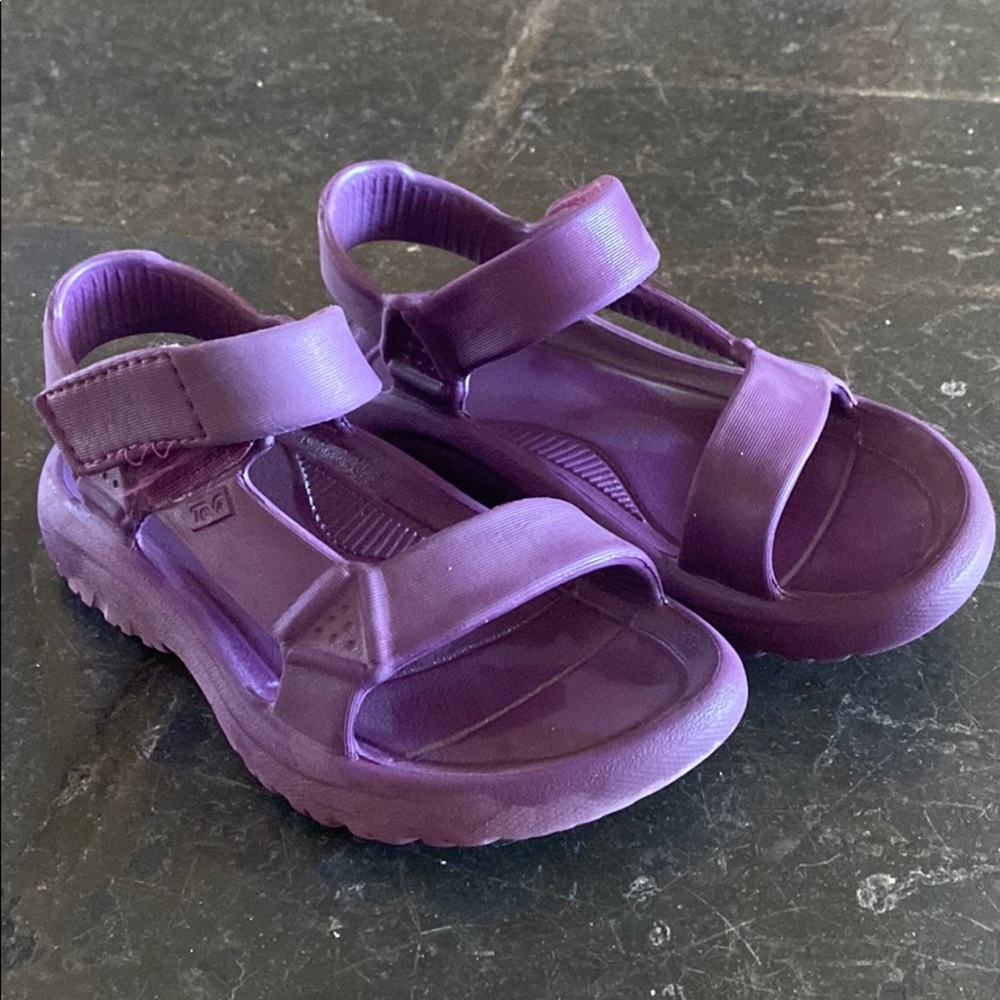 Teva hurricane drift sandals